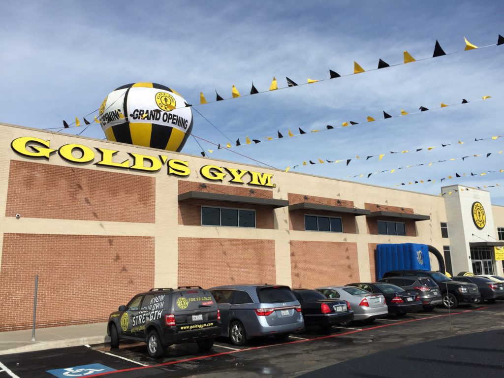 Golds Gym on Site Advertising